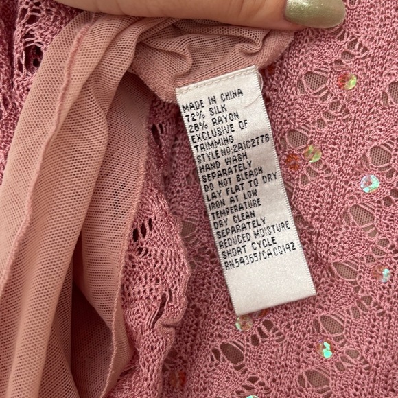 Y2K Bianca Nygard Pink V-Neck Shimmery Top Size S - Picture 10 of 10